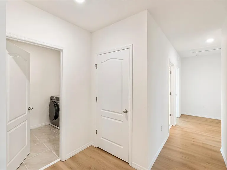2630 Angel Falls Dr — Photo 23