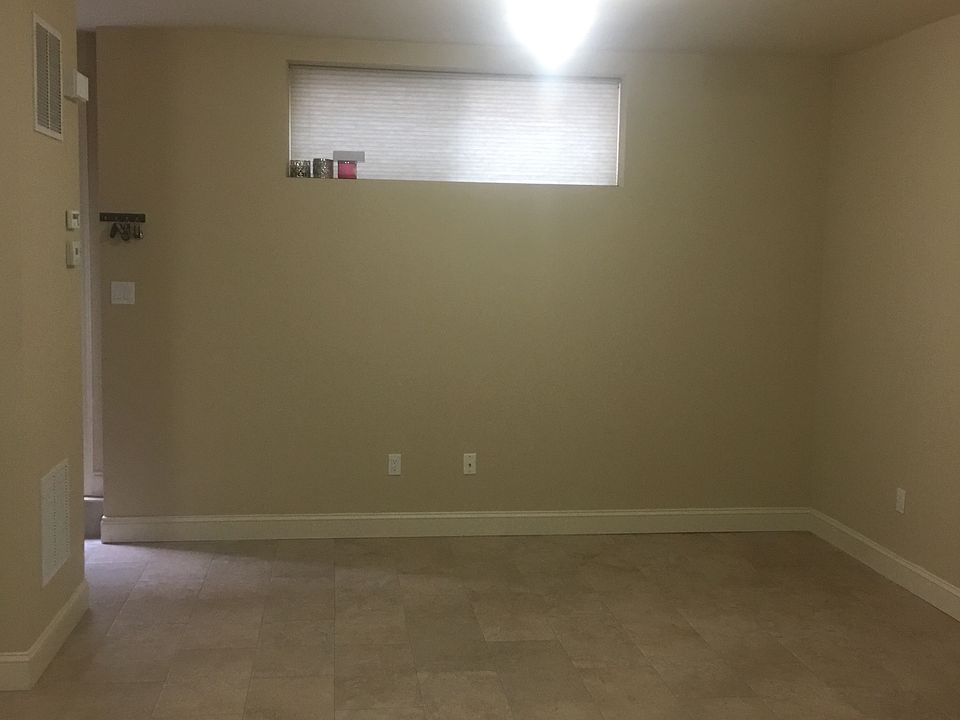 1st image of 223 Vineland Ave