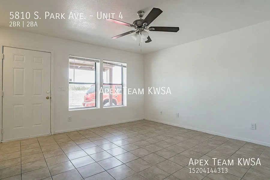 $1275 Spacious 2-Story 2 Bed / 1.5 Bath Townhome with Enclosed Yard! — Photo 1