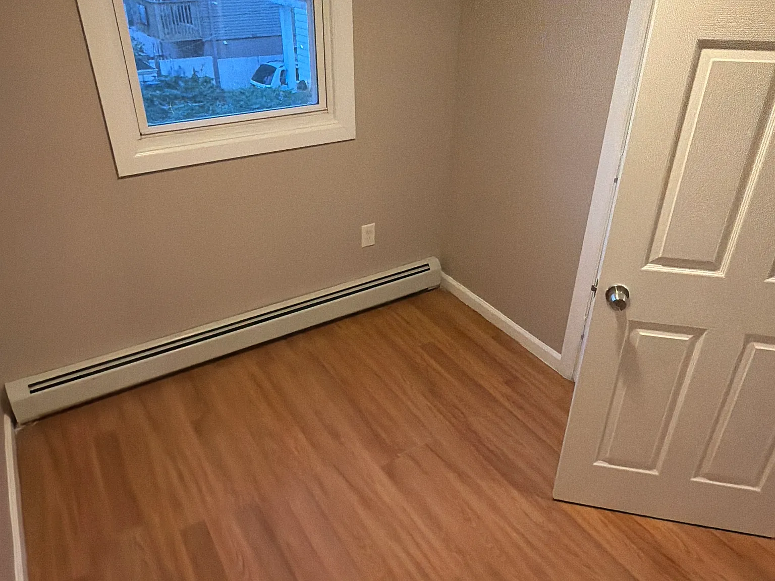 4 bed, 1800 sqft, $2,500 — Photo 3