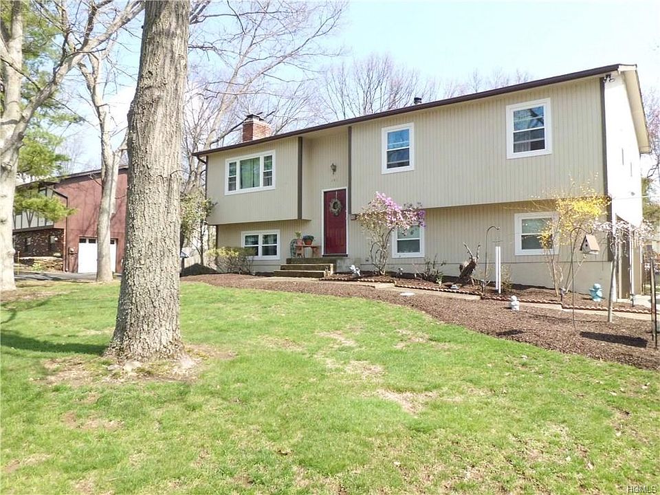 1st image of 141 Lake Region Blvd