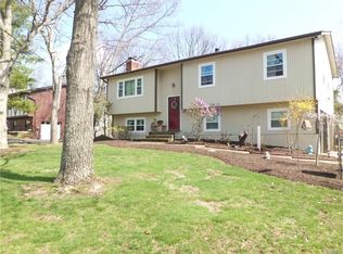 141 Lake Region Blvd, Monroe, NY 10950