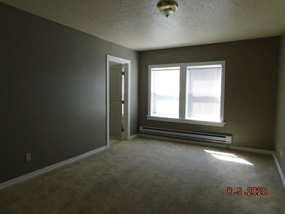 4th image of 203 W 1st St #14