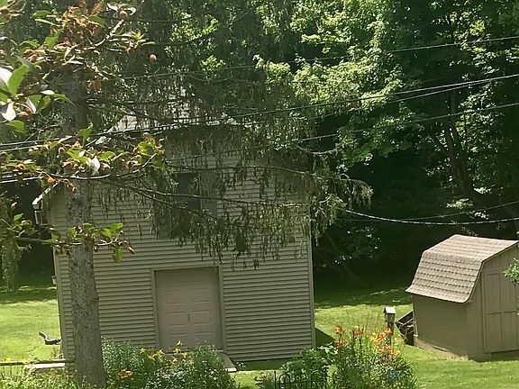 3rd image of 626 Medallion Dr