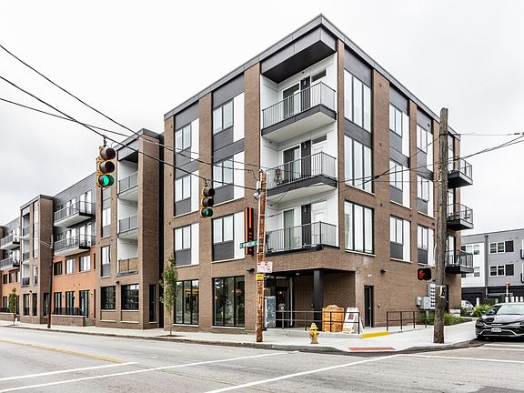 5th image of 739 E McMillan St #1405