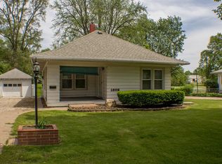 1302 S 2nd St, Oskaloosa, IA 52577