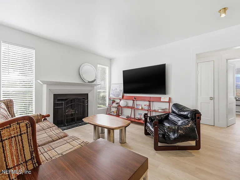 2304 Bethune Ave — Photo 16