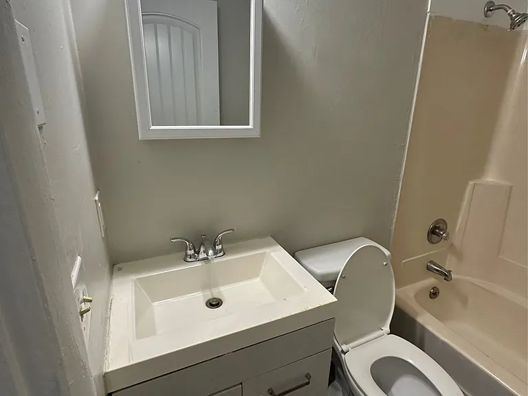 508 Cedarmont Dr — Photo 6