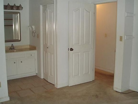5th image of 108 Brookside Dr