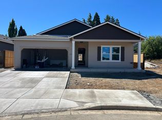 2235 Piazza Dr, Medford, OR 97501