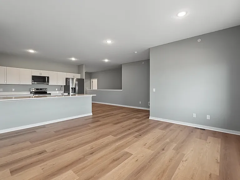 1845 Callaway Ln — Photo 8