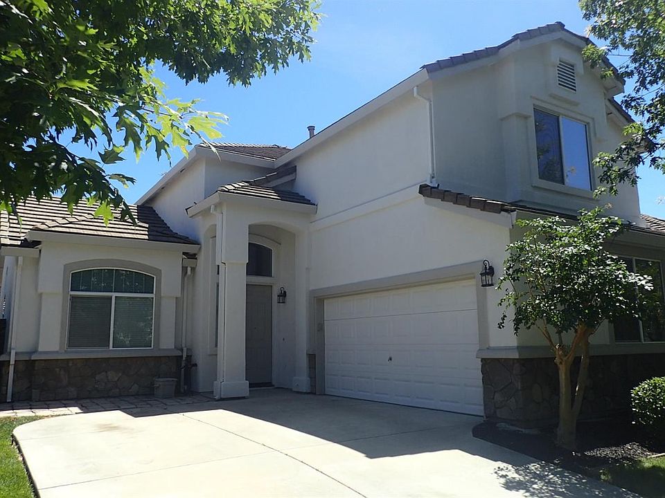 1st image of 401 Eastbrook Cir