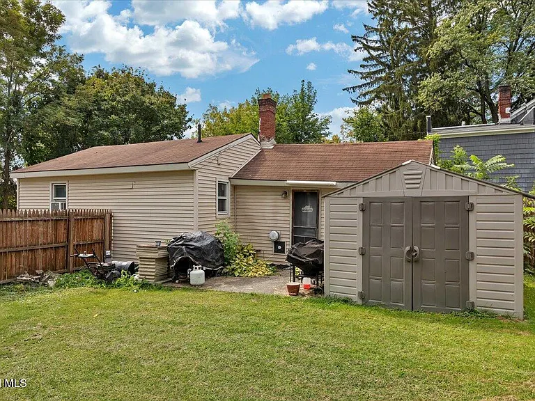 68 Marvin St — Photo 59