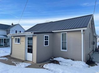 104 W Columbus St, Liberty, IL 62347