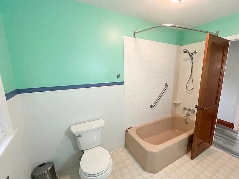 1811 Weston Ave #1 — Photo 11