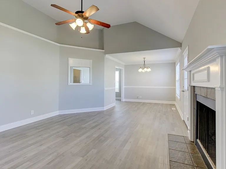 1384 Borrowdale Dr — Photo 45