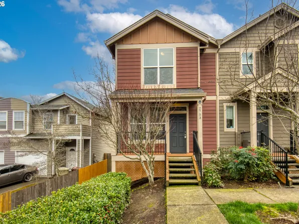 2753 SE Nicklaus Ct, Hillsboro, OR 97123