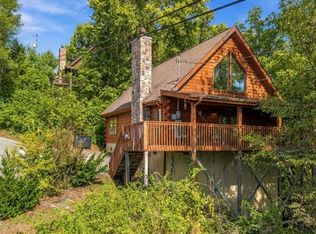 2205 Eagle Feather Dr, Sevierville, TN 37876