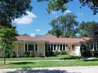 453 E East Ct, Elmhurst, IL