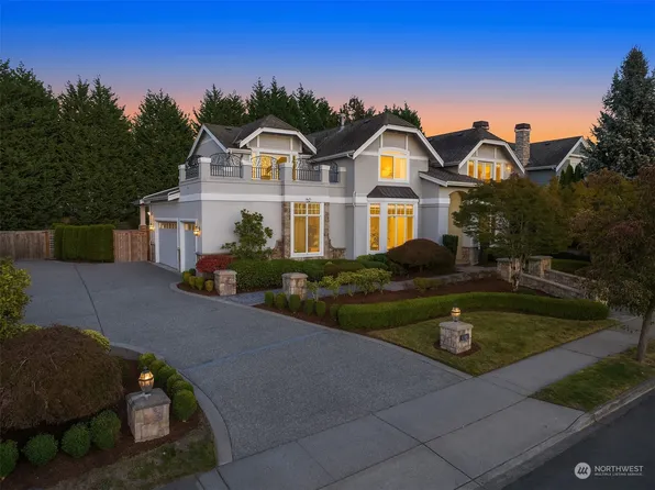 6528 111th Avenue NE, Kirkland, WA 98033