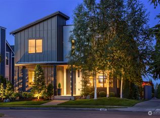 3050 39th Ave W, Seattle, WA 98199