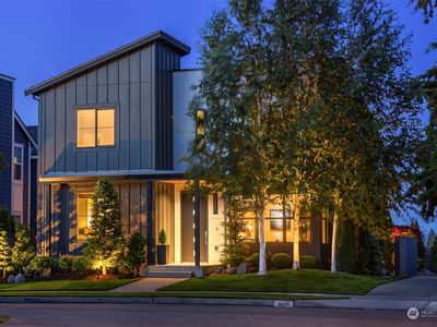 3050 39th Avenue W, Seattle, WA, 98199
