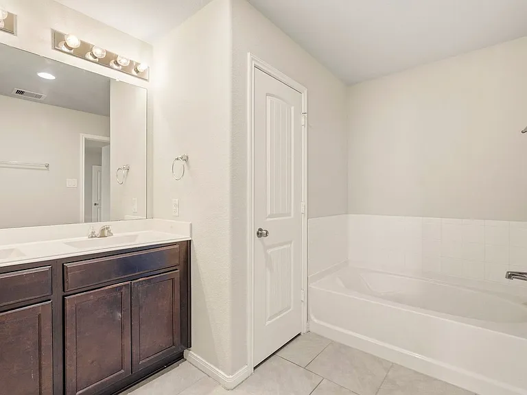 2202 Tannin Trce — Photo 15