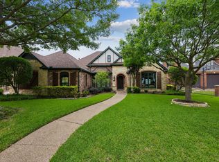 2106 Castle View Rd, Mansfield, TX 76063
