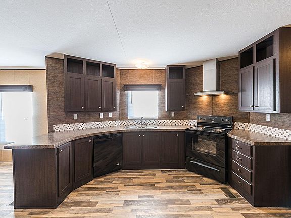 2nd image of 137 Sara Ln