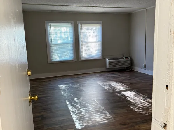 120 Avendale Ave NE APT 3, Roanoke, VA 24012