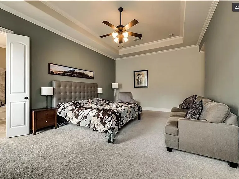 2501 Lady Viviane Ln — Photo 23