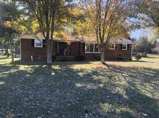 4152 Hawkins Dr, Westmoreland, TN 37186