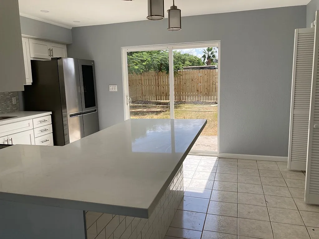 4 bed, 2.0 bath, 1739 sqft, $2,450 — Photo 3