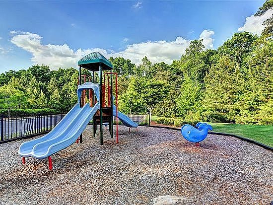 2nd image of 4752 Moon Chase Dr