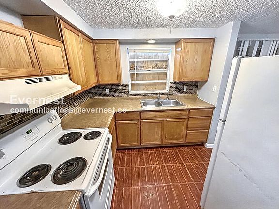 3rd image of 13000 120th St N