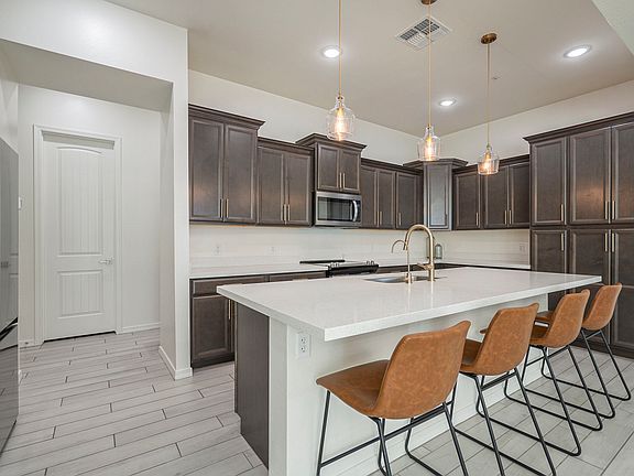 2nd image of 2467 E Lovebird Ln
