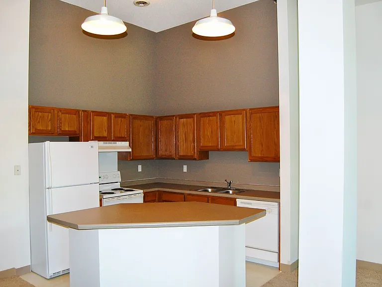 Straus Lofts — Photo 6