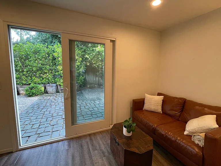 605B W Eucalyptus St #GUEST — Photo 7