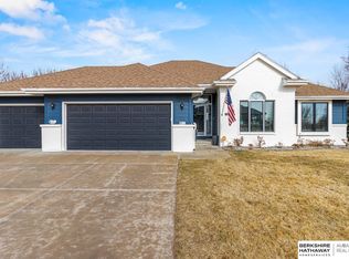 1725 N 170th St, Omaha, NE 68118