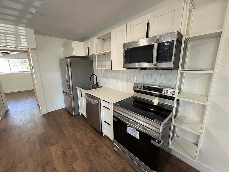5001 Bowser Ave #221 — Photo 7