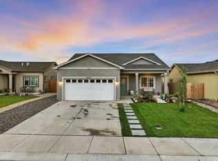 5332 Gannet Ln, Pueblo, CO 81008