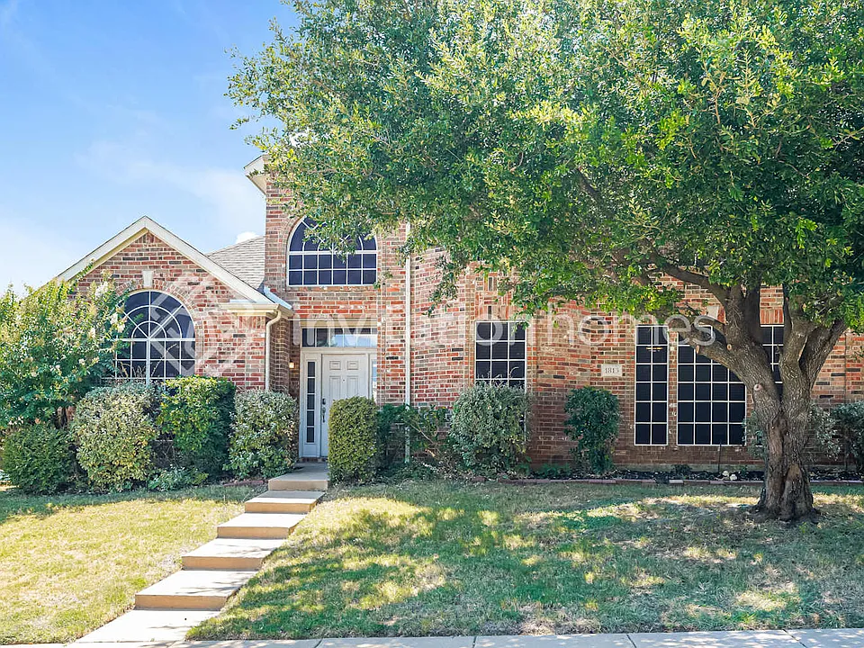 1813 Rim Rock Trl