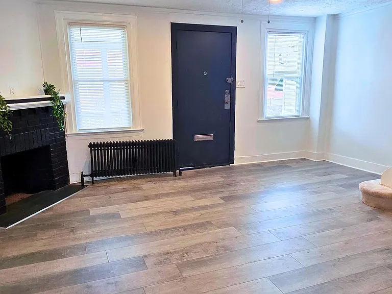 1108 E Stafford St — Photo 10