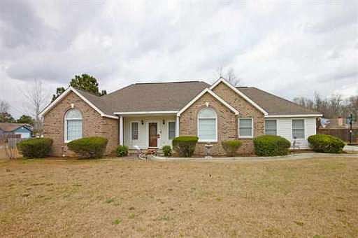 1st image of 110 Autumn Woods Dr