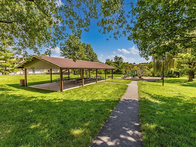 5621 Queen Anne Ct — Photo 55