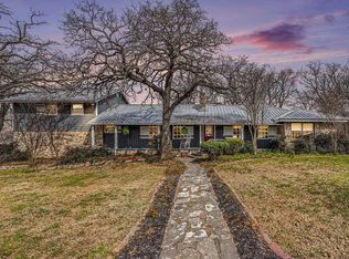 1801 Ridgewood Dr, Joshua, TX 76058