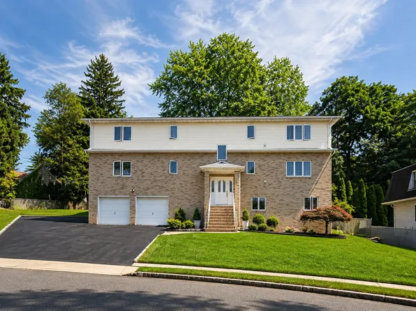 48 Cleveland St Unit 2, Caldwell, NJ 07006