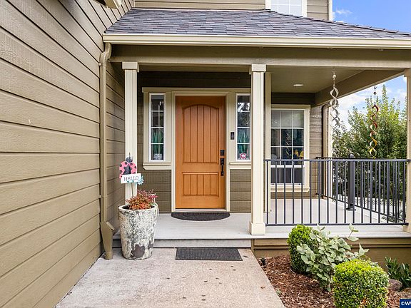 5th image of 38 Sweden Cir