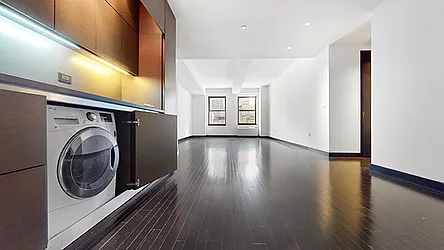 Rented by Bizzarro Agency