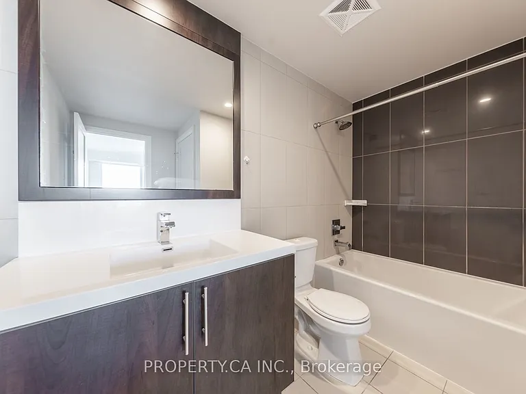 5 Sheppard Ave E #3422 — Photo 29